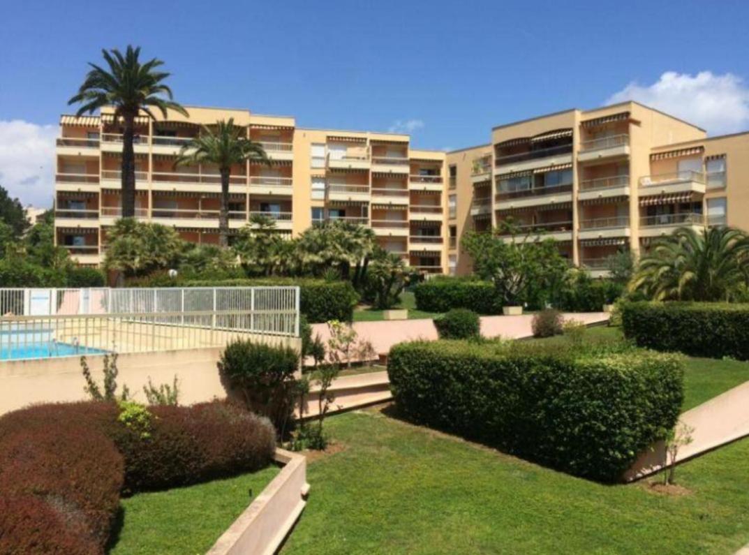 Appartement Angela Golfe-Juan Luaran gambar