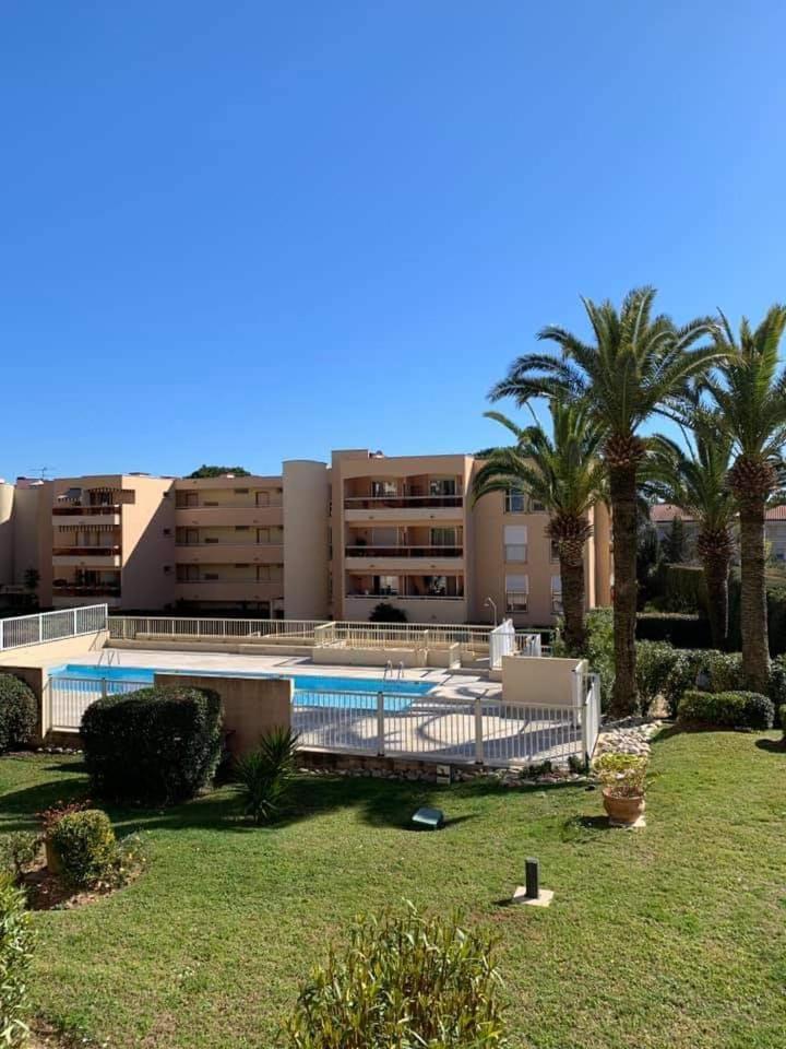 Appartement Angela Golfe-Juan Luaran gambar